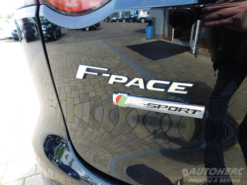 Jaguar F-Pace 3.0 D 221 Kw 4x4 R-SPORT