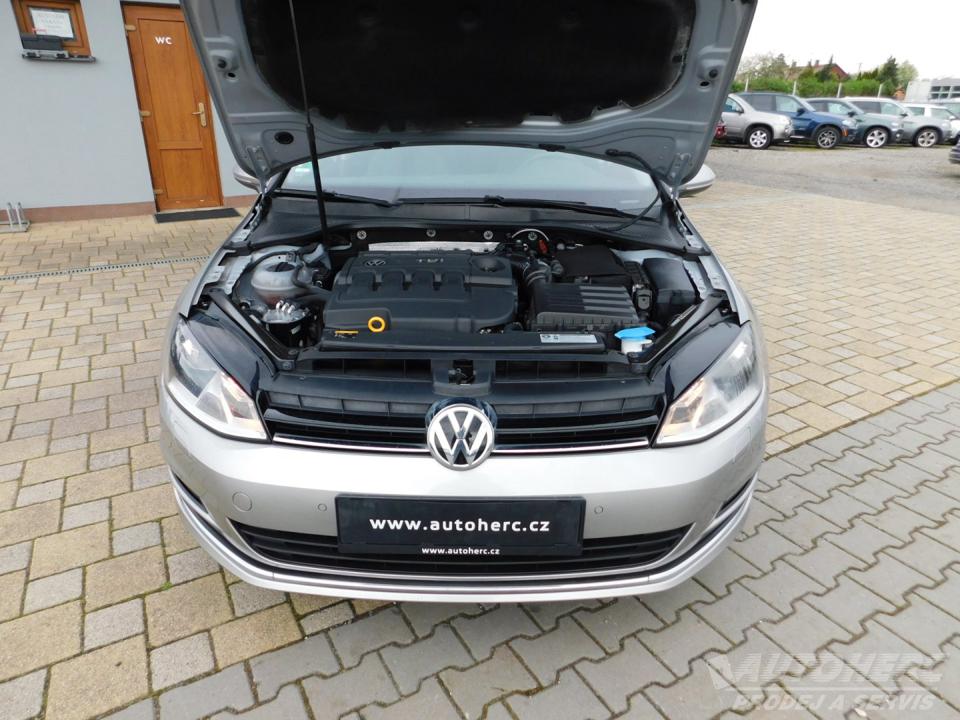 Volkswagen Golf VII KOMBI 2.0 TDi