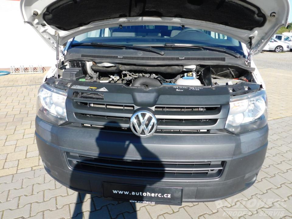 Volkswagen Transporter 2.0 TDi 103 kW 9- MÍST