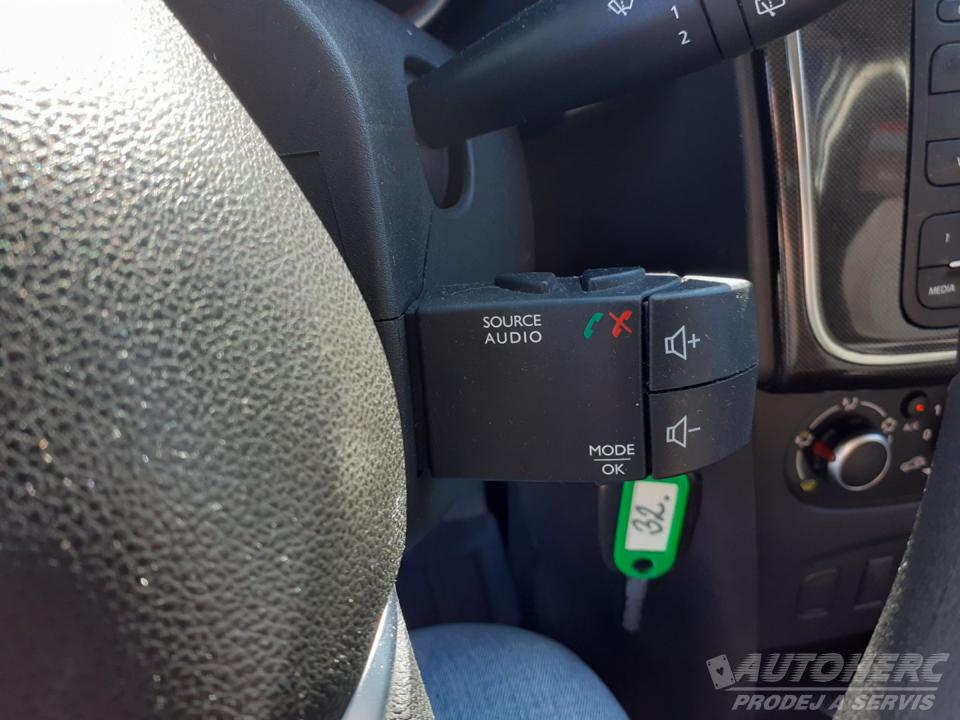 Dacia Logan 1.0 MCV LPG ČR
