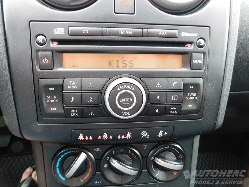 Nissan Qashqai 1.6 i ČR