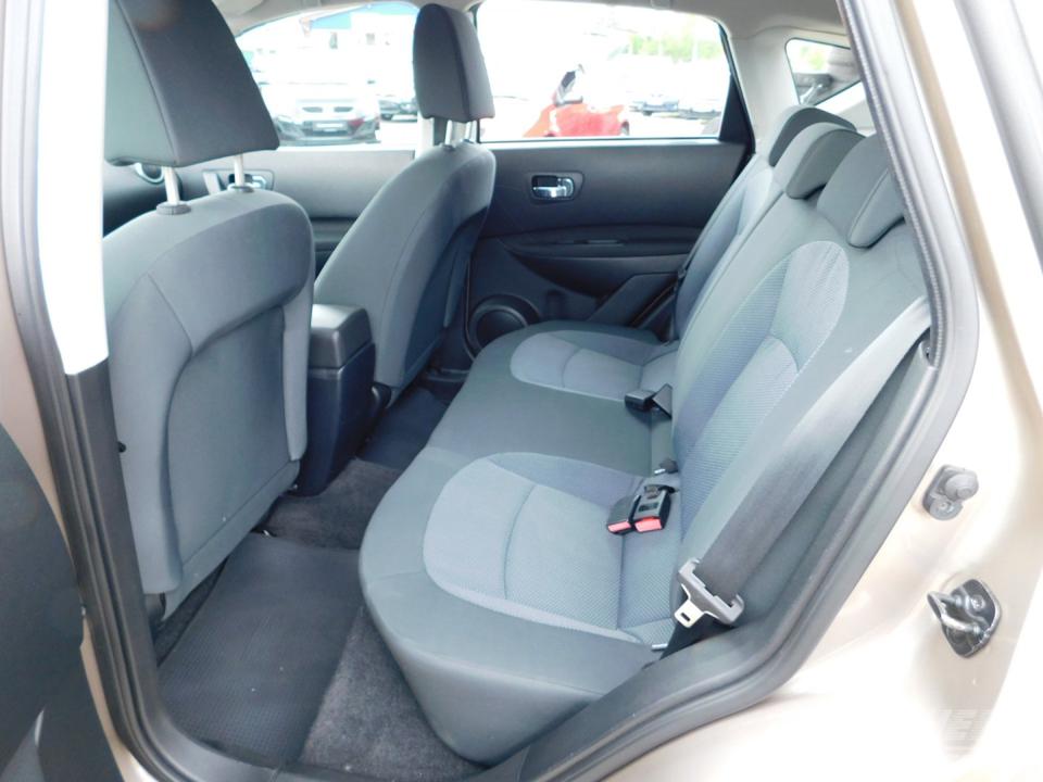 Nissan Qashqai 1.6 i ČR