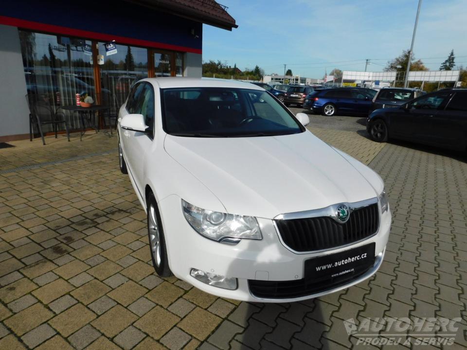 Škoda Superb 1.4 TSi ELEGANCE