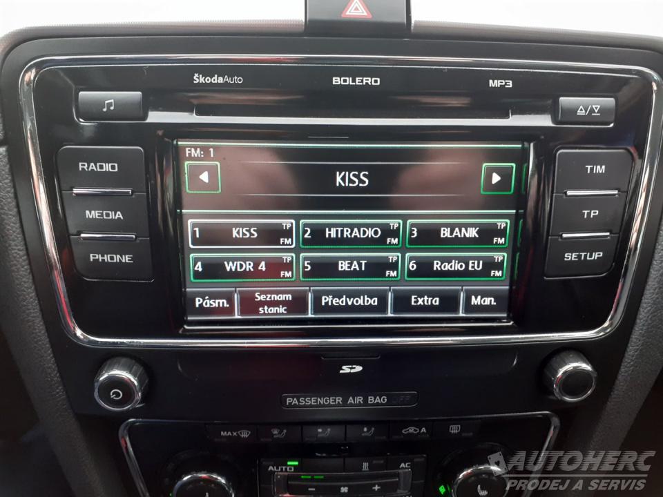 Škoda Superb KOMBI 2.0 TDi DSG