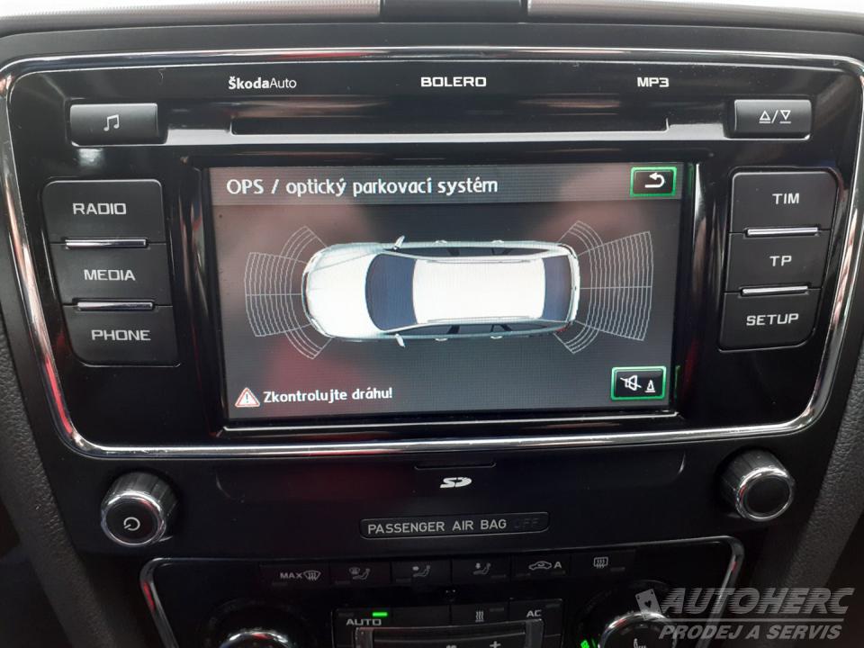 Škoda Superb KOMBI 2.0 TDi DSG