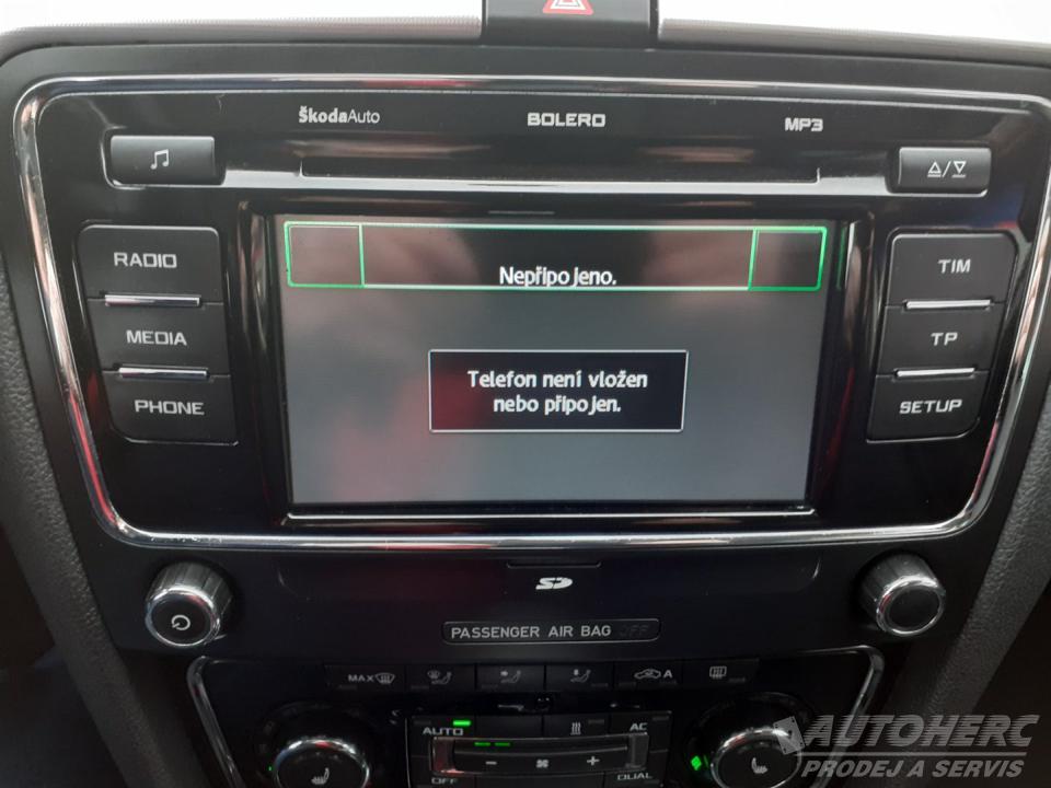 Škoda Superb KOMBI 2.0 TDi DSG