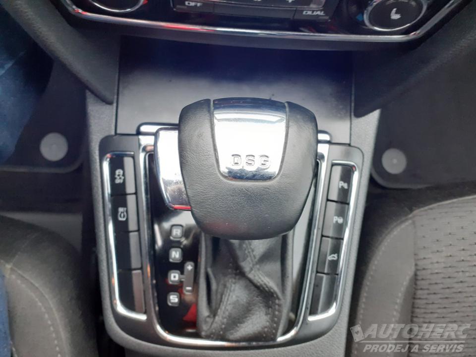 Škoda Superb KOMBI 2.0 TDi DSG