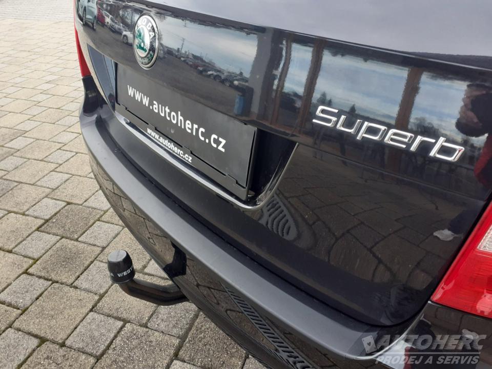 Škoda Superb KOMBI 2.0 TDi DSG