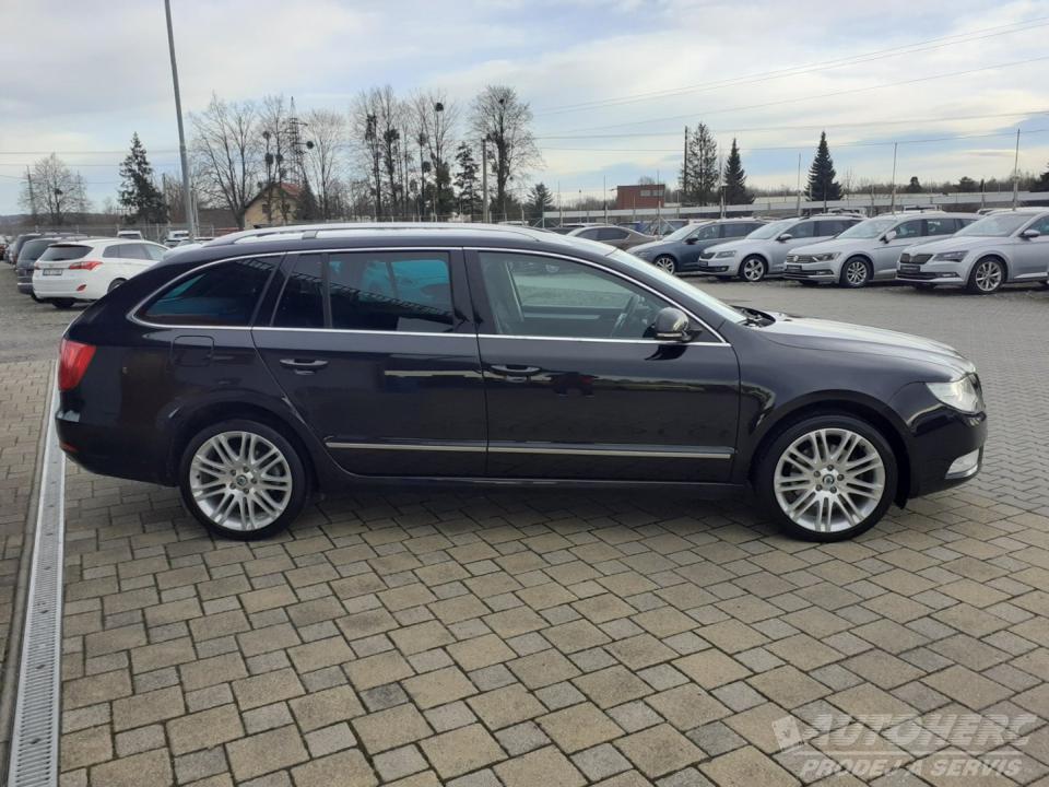 Škoda Superb KOMBI 2.0 TDi DSG