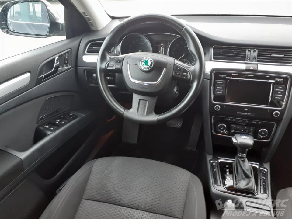 Škoda Superb KOMBI 2.0 TDi DSG