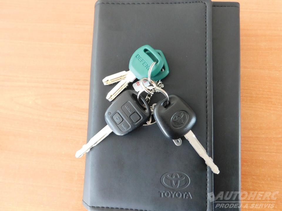 Toyota Yaris 1.0 51Kw