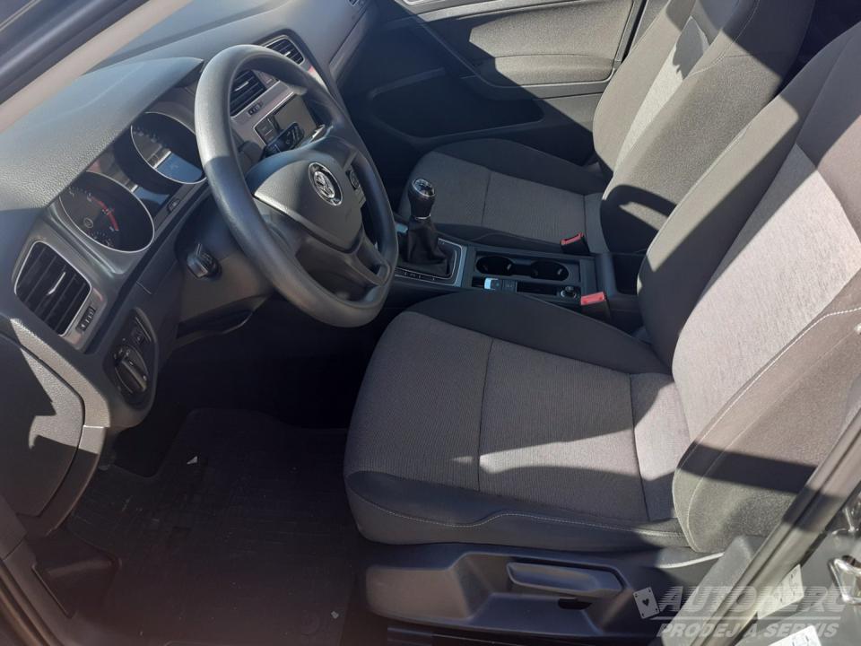 Volkswagen Golf 1.2 TSi  PO SERVISE !