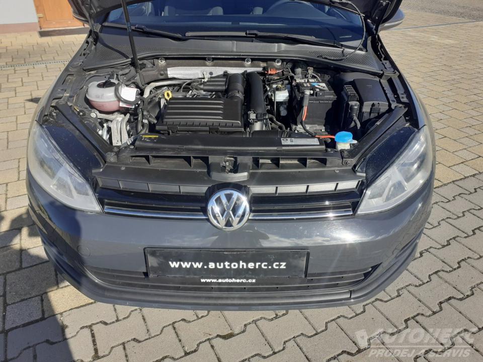 Volkswagen Golf 1.2 TSi  PO SERVISE !