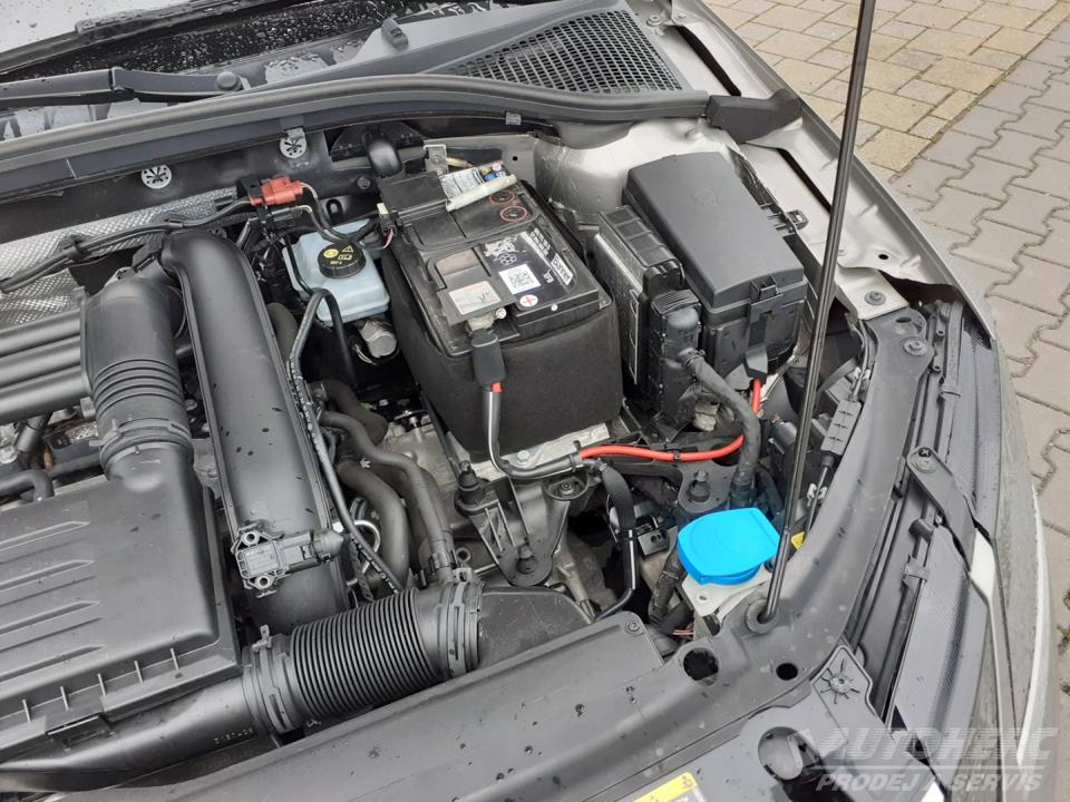 Škoda Octavia KOMBI III 1.4 TSi DSG
