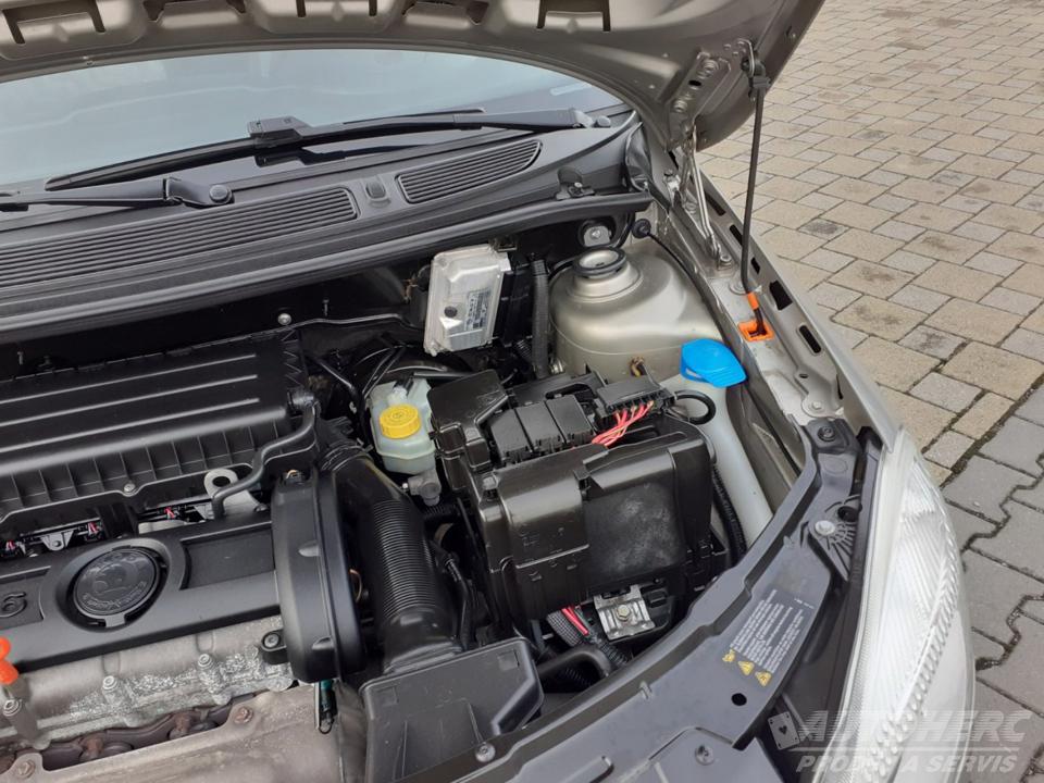 Škoda Roomster 1.6 16V