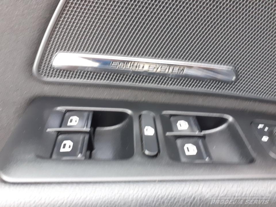 Škoda Superb KOMBI 2.0 TDi DSG