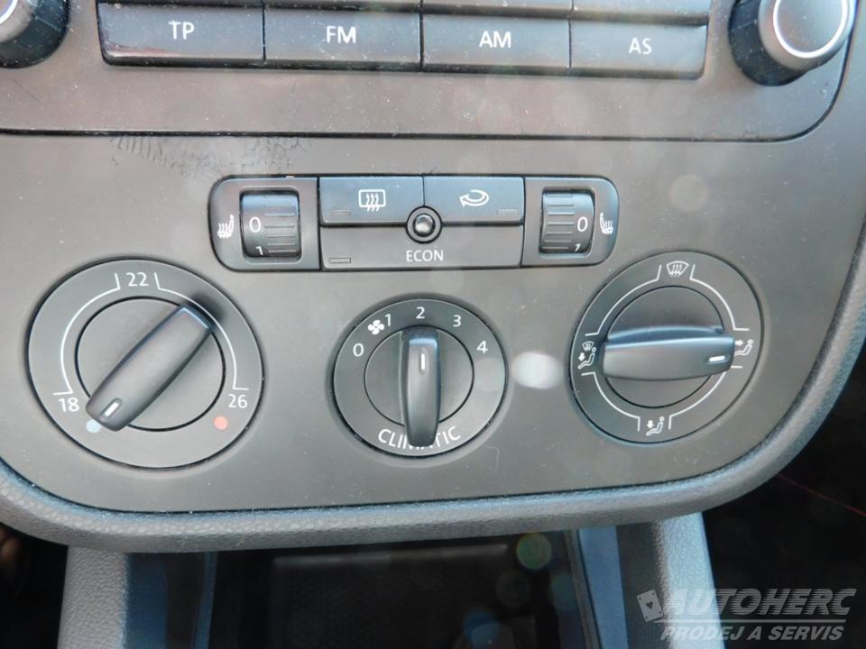 Volkswagen Golf 1.6 i 75Kw