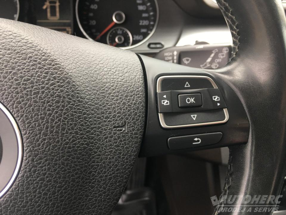 Volkswagen Passat KOMBI 2.0 TDi