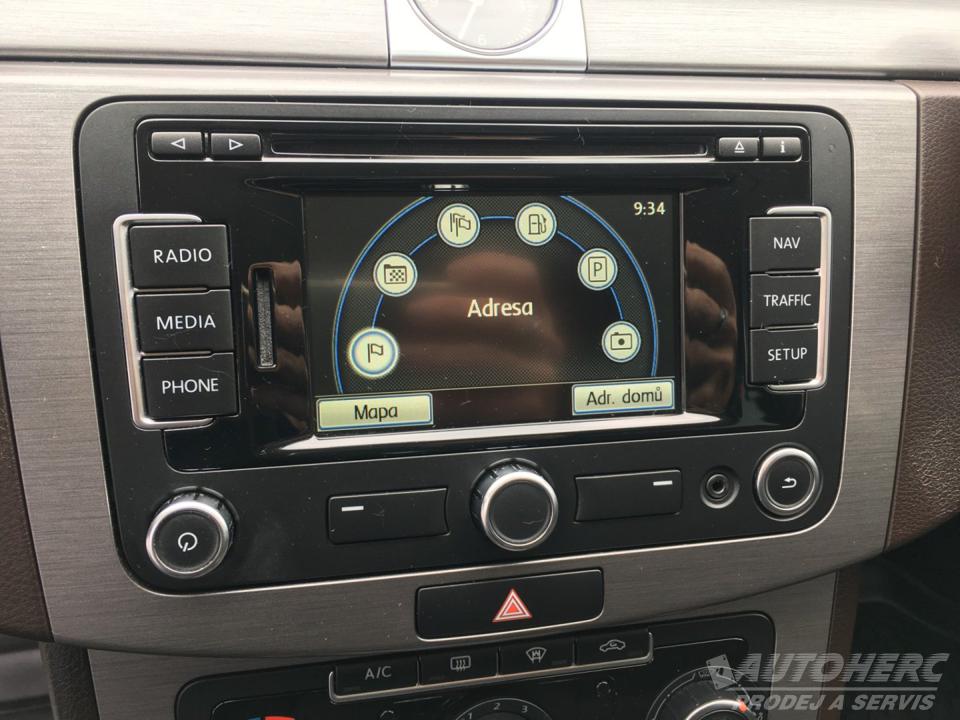 Volkswagen Passat KOMBI 2.0 TDi