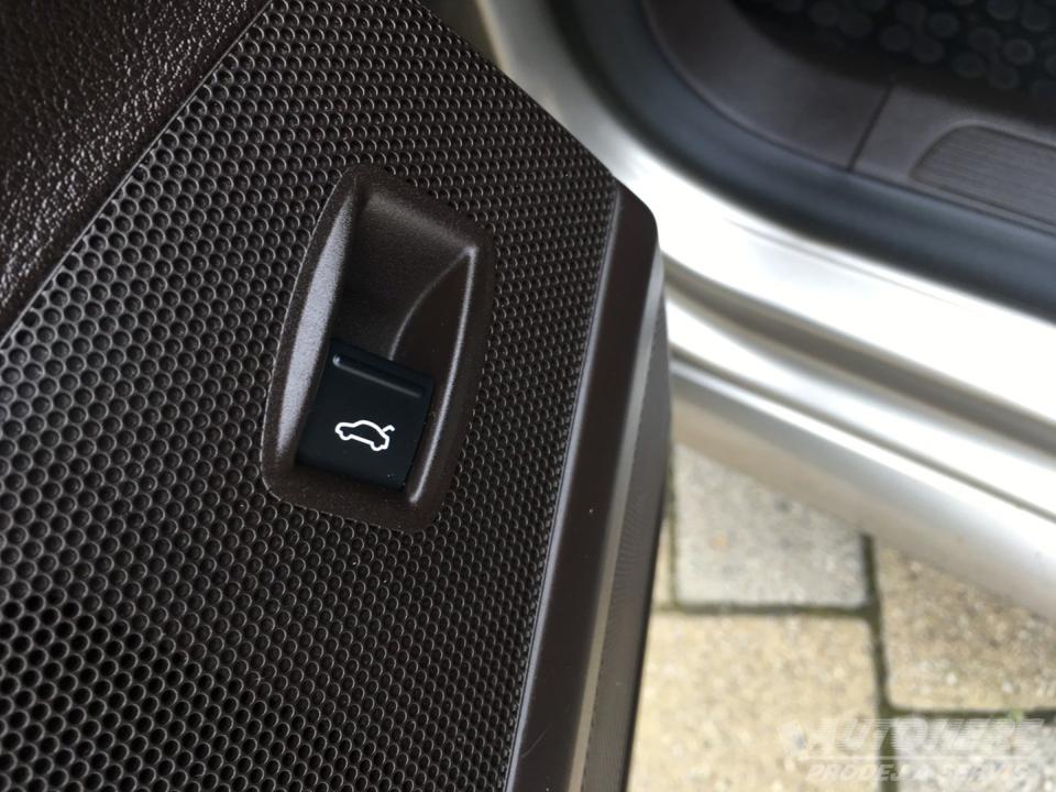 Volkswagen Passat KOMBI 2.0 TDi