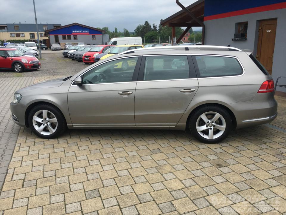 Volkswagen Passat KOMBI 2.0 TDi