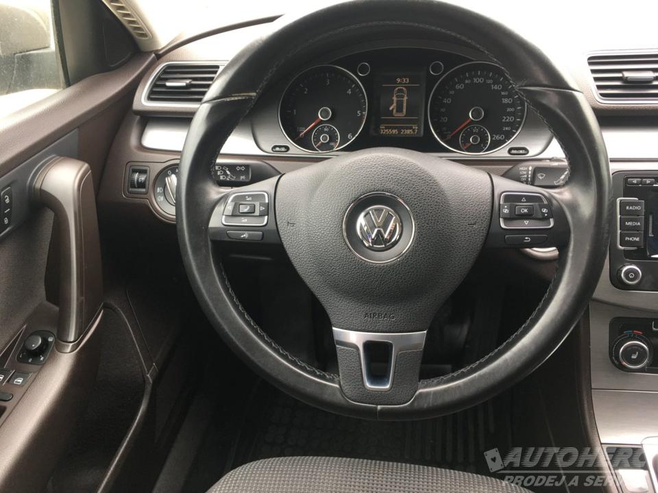 Volkswagen Passat KOMBI 2.0 TDi