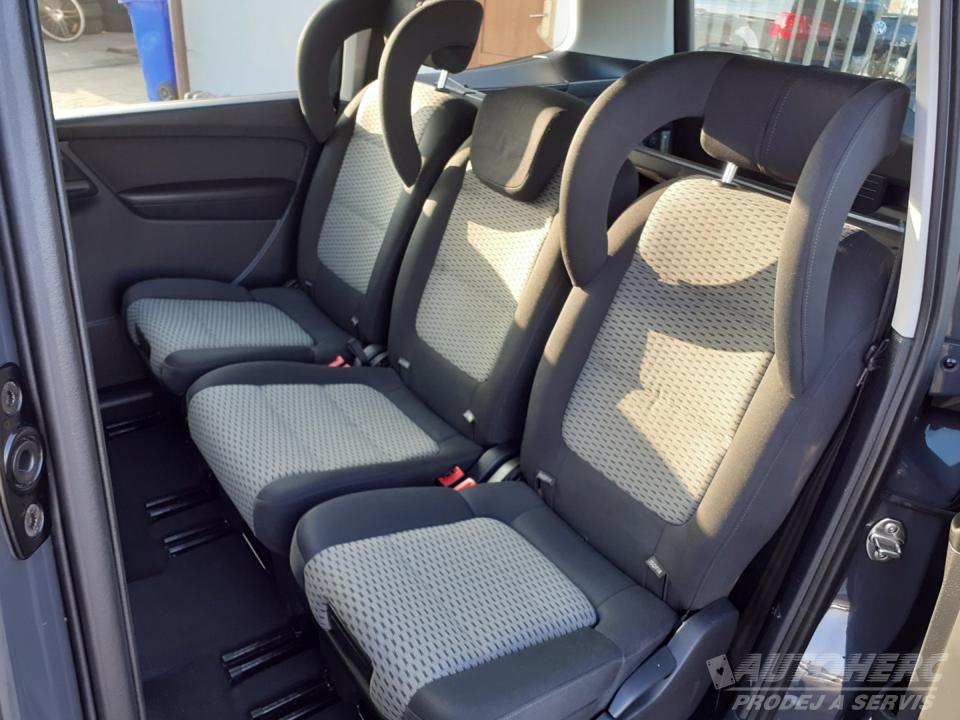 Volkswagen Sharan 2.0 TDi TREND