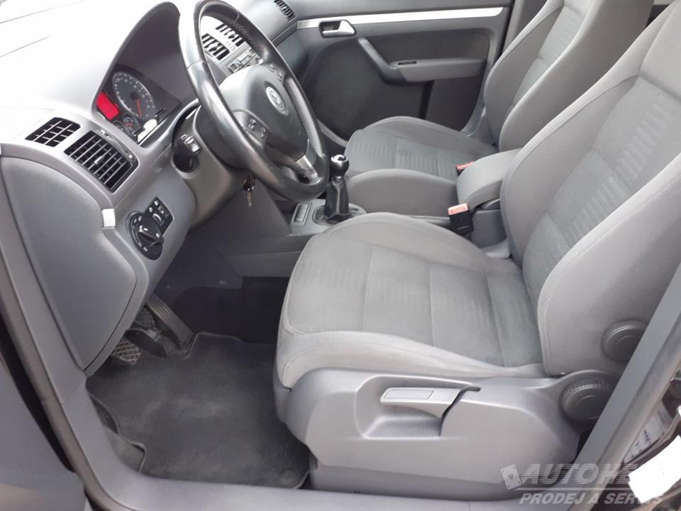 Volkswagen Touran 2.0 TDi  HIGHLINE