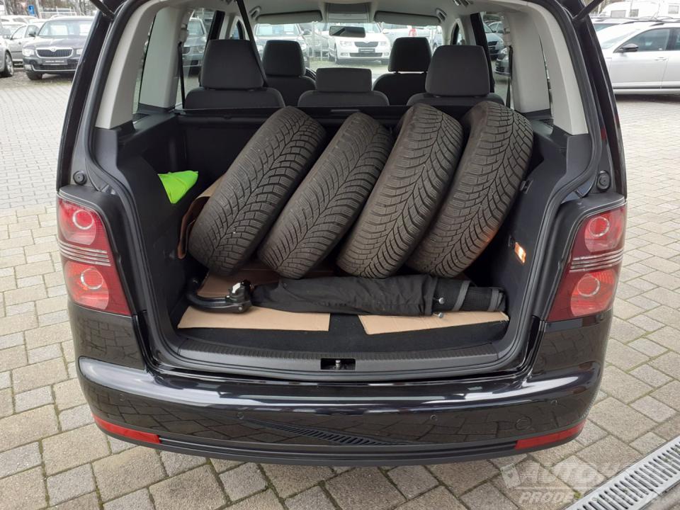 Volkswagen Touran 2.0 TDi  HIGHLINE