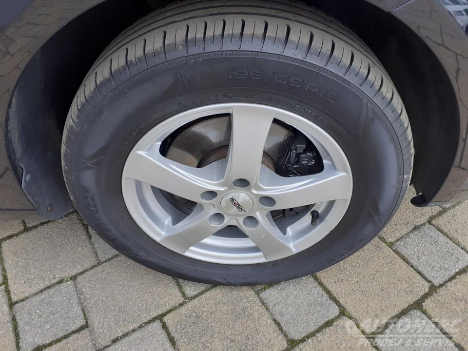 Volkswagen Touran 2.0 TDi  HIGHLINE