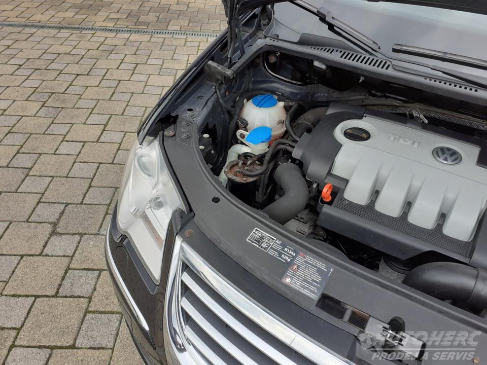 Volkswagen Touran 2.0 TDi  HIGHLINE