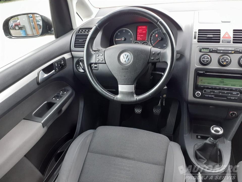 Volkswagen Touran 2.0 TDi  HIGHLINE