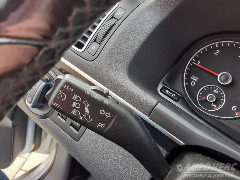 Volkswagen Touran 2.0 TDi 103kW DSG