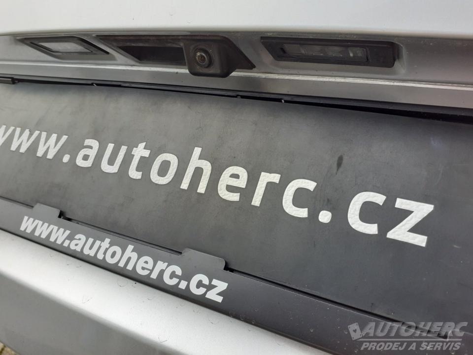 Volkswagen Touran 2.0 TDi 103kW DSG