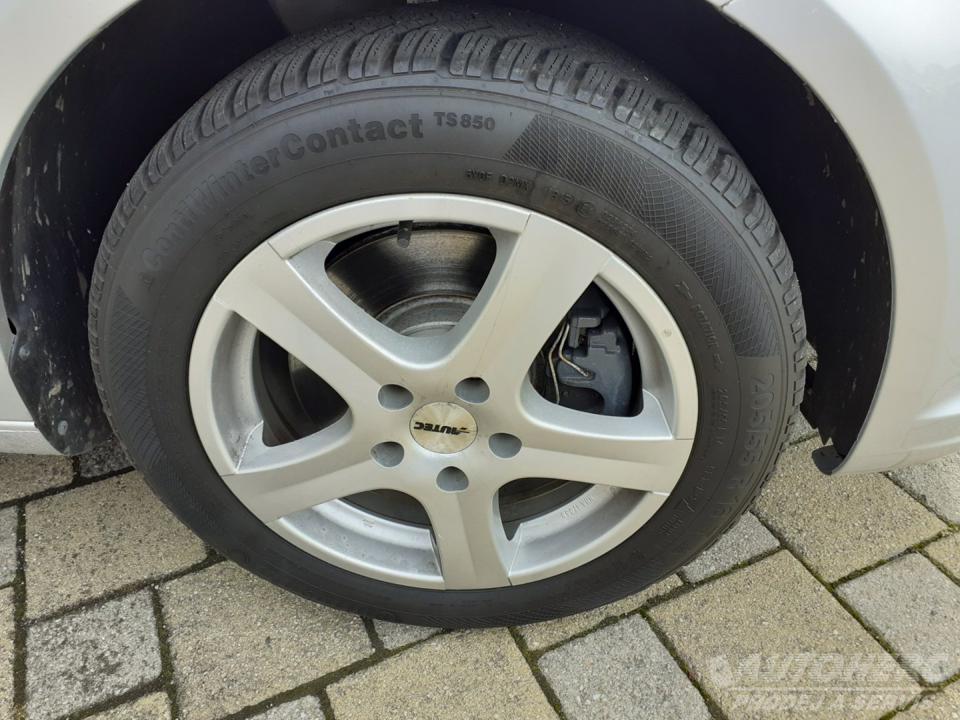 Volkswagen Touran 2.0 TDi 103kW DSG