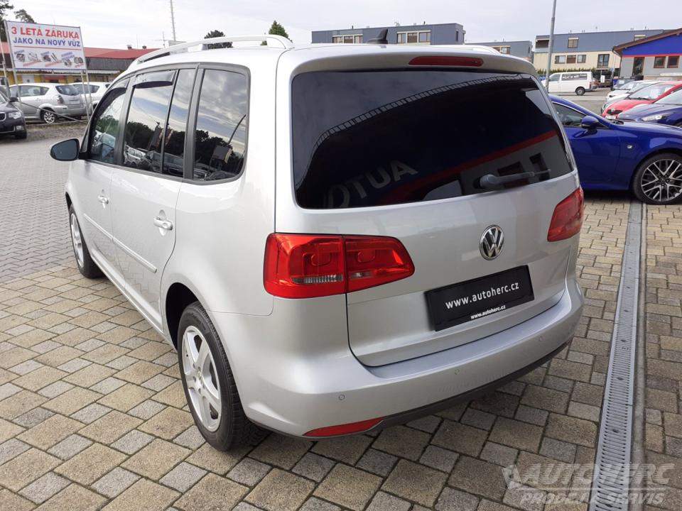 Volkswagen Touran 2.0 TDi 103kW DSG