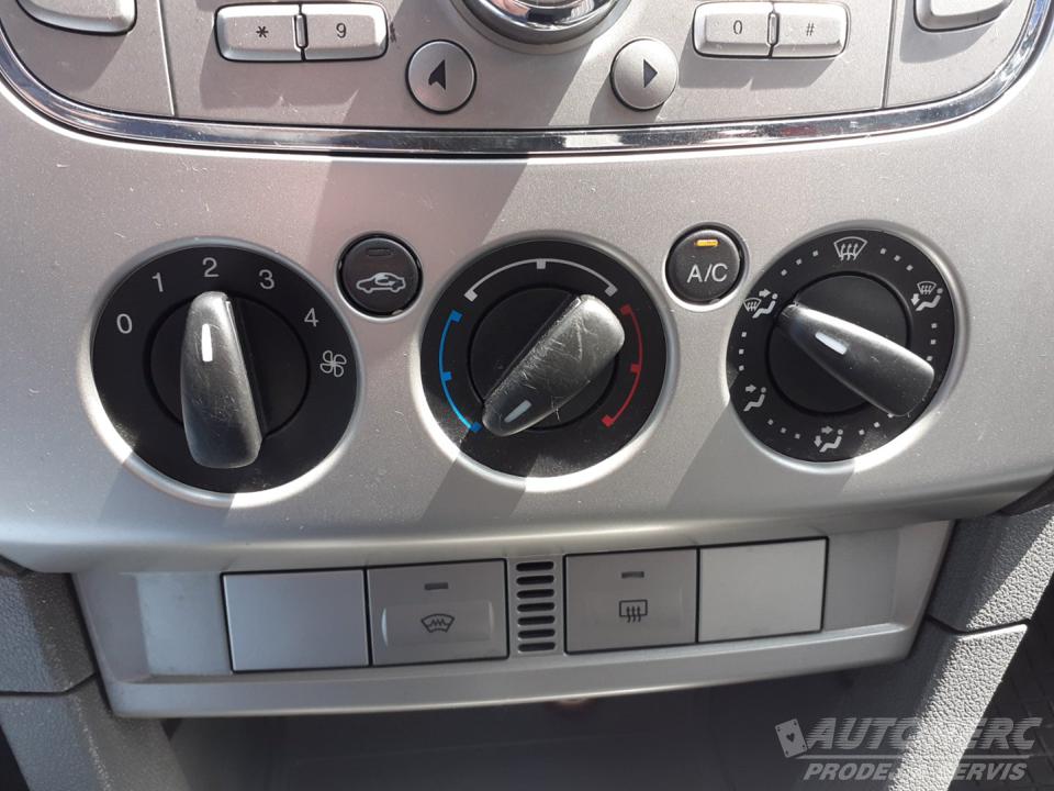 Ford Focus KOMBI 1.6 16V