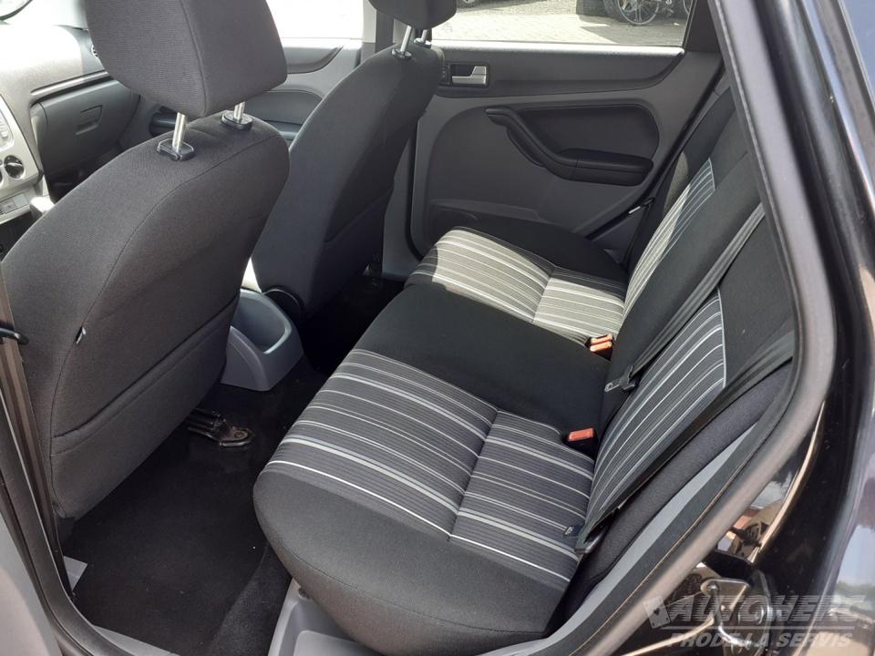 Ford Focus KOMBI 1.6 16V