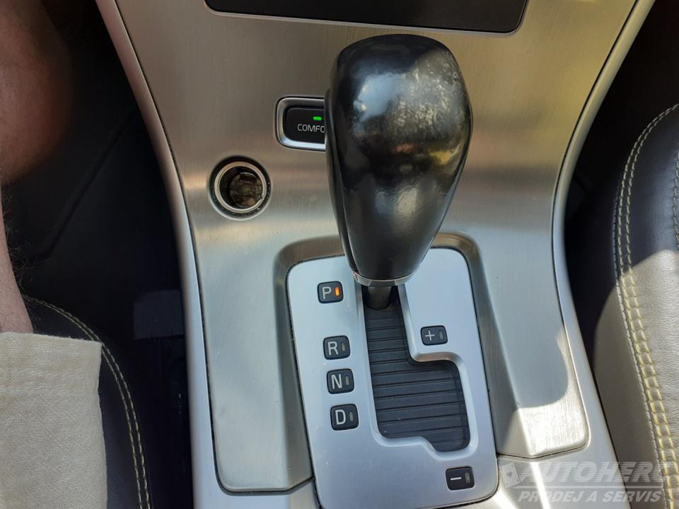 Volvo XC60 2.4 D 4x4 AUTOMAT