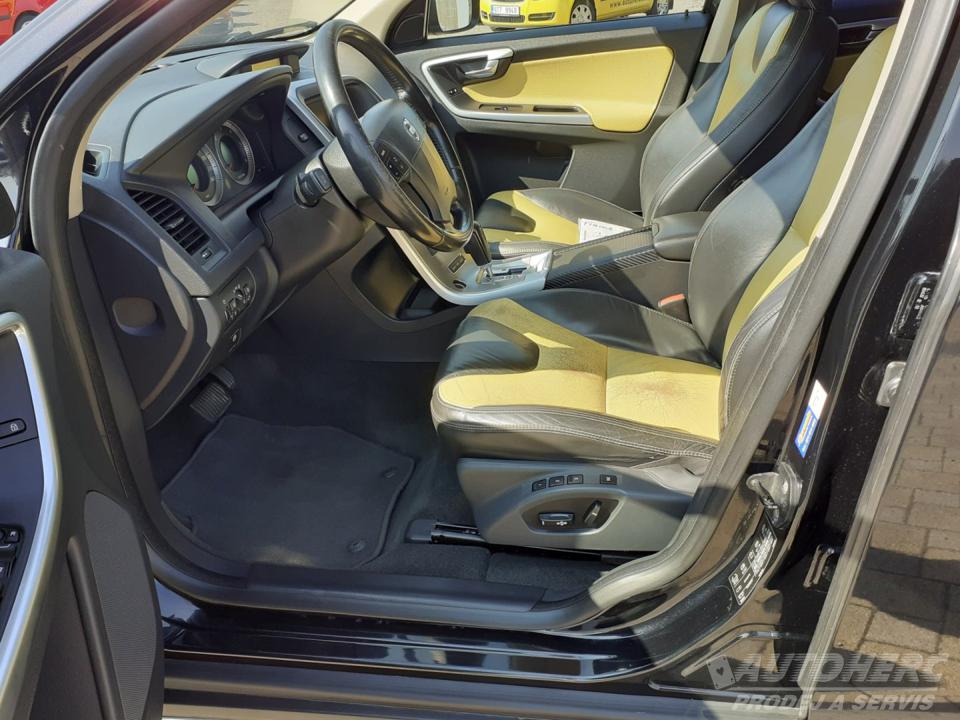 Volvo XC60 2.4 D 4x4 AUTOMAT