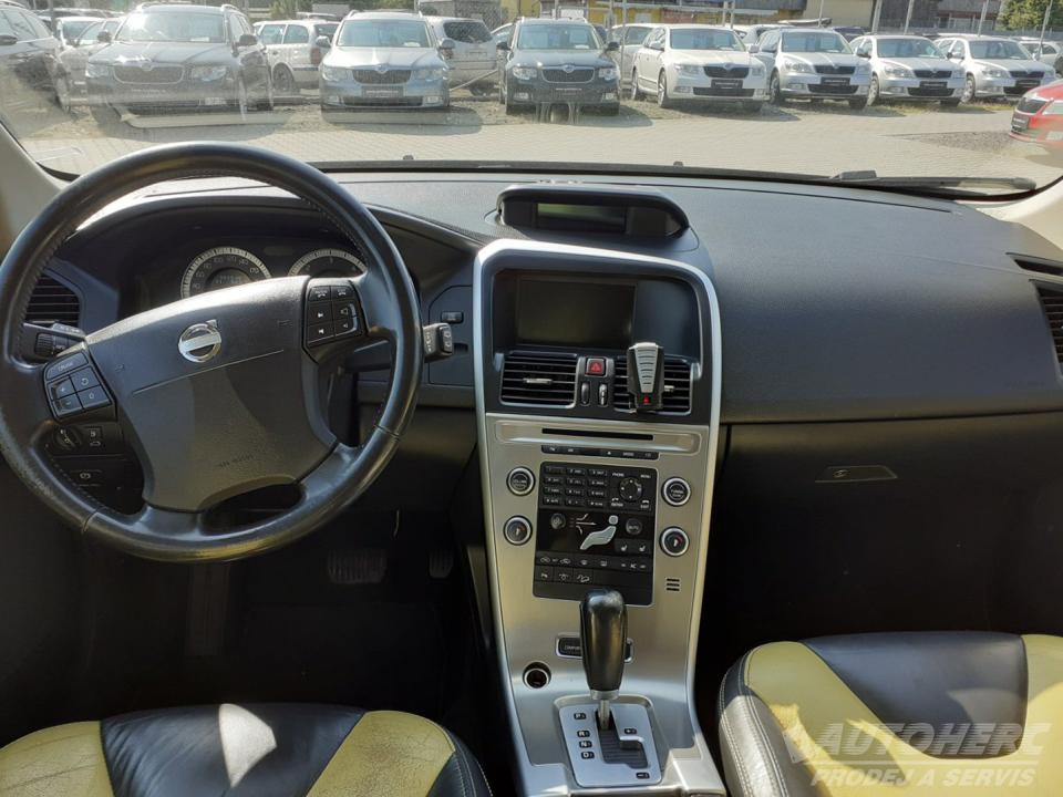 Volvo XC60 2.4 D 4x4 AUTOMAT