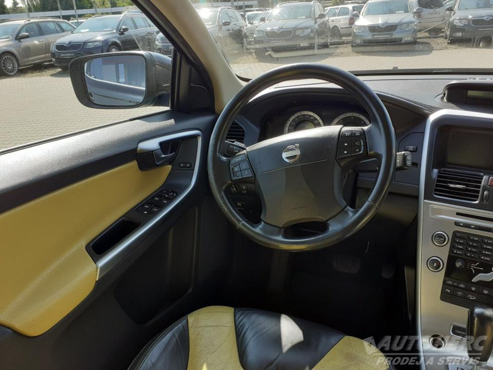 Volvo XC60 2.4 D 4x4 AUTOMAT