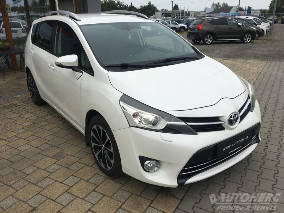 Toyota Verso 2.0 D-4D ČR