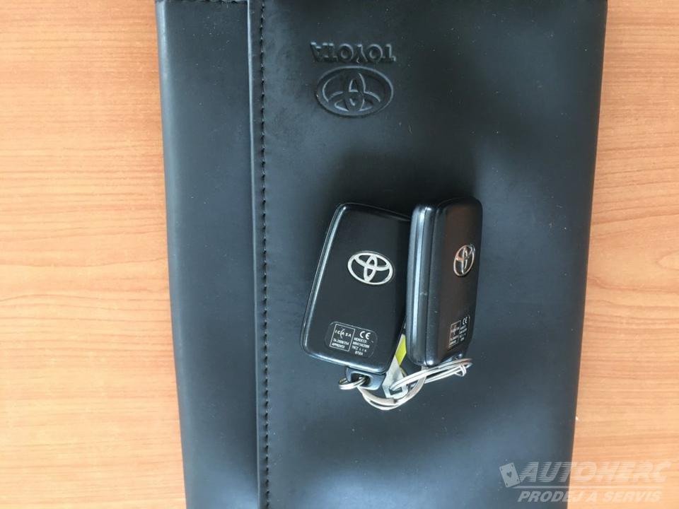 Toyota Verso 2.0 D-4D ČR
