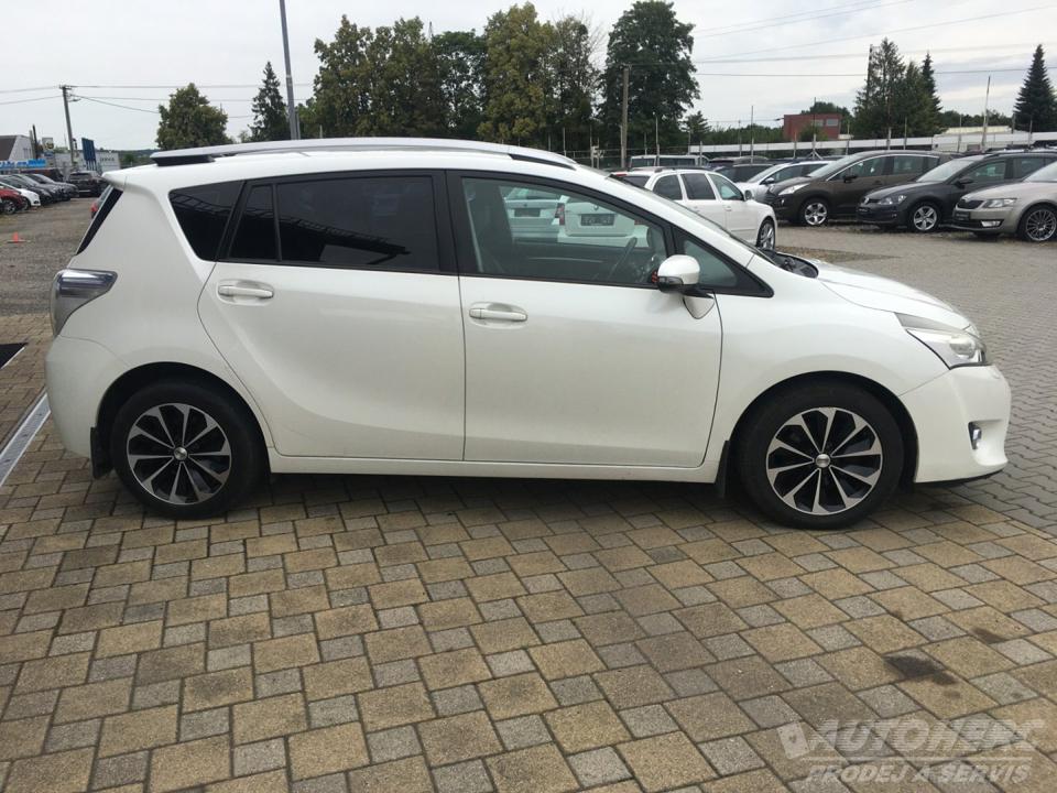 Toyota Verso 2.0 D-4D ČR