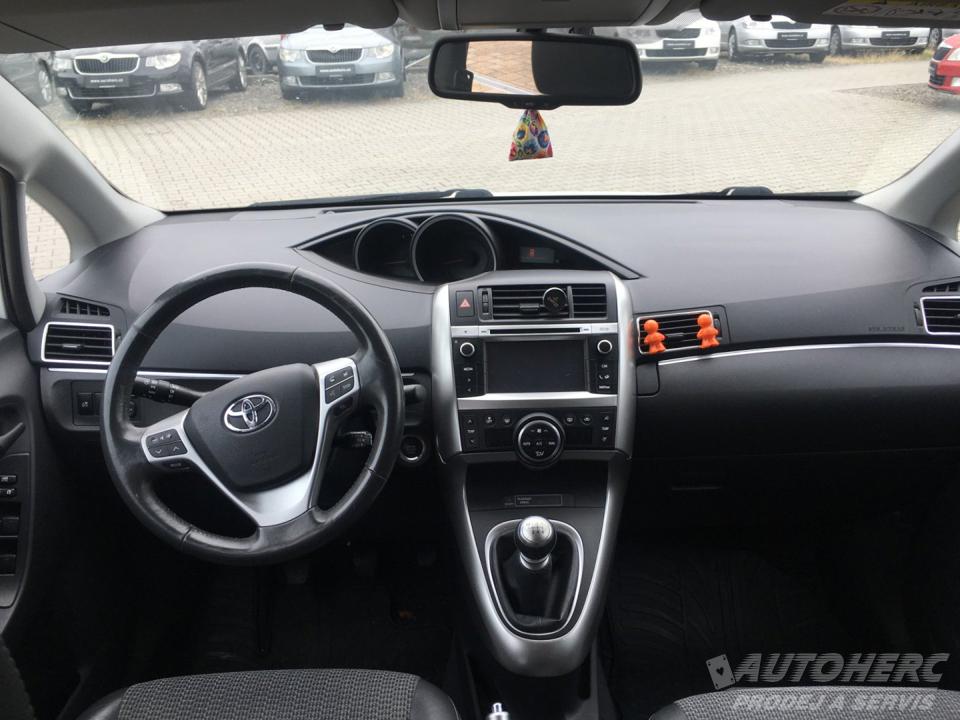 Toyota Verso 2.0 D-4D ČR