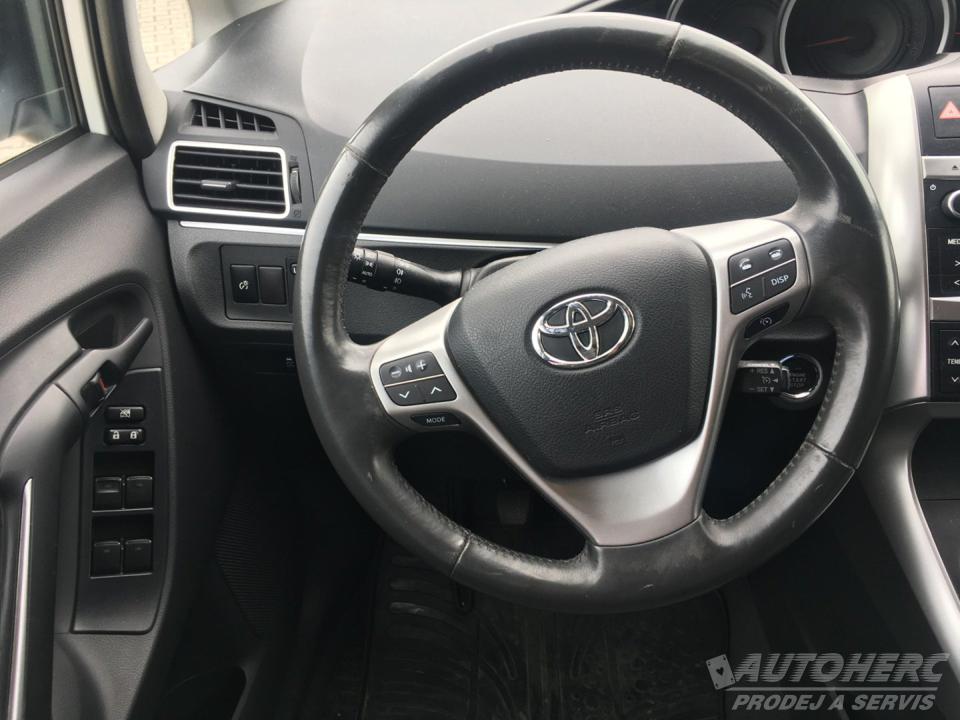 Toyota Verso 2.0 D-4D ČR