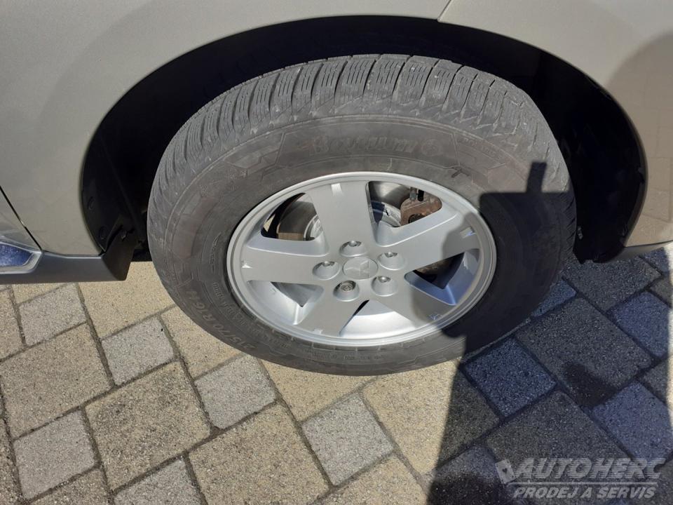 Citroën C-Crosser 2.4 16V 4x4