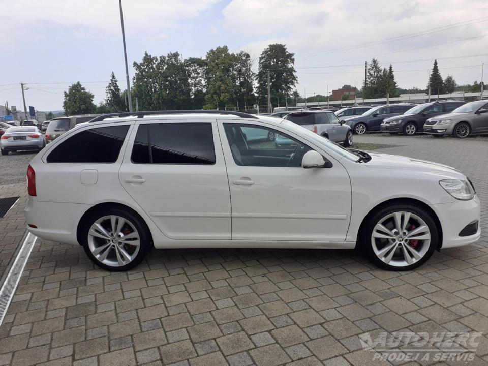 Škoda Octavia KOMBI 2.0 TDi RS