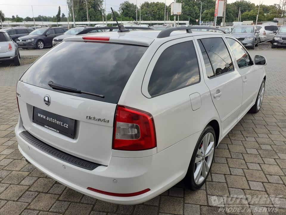 Škoda Octavia KOMBI 2.0 TDi RS